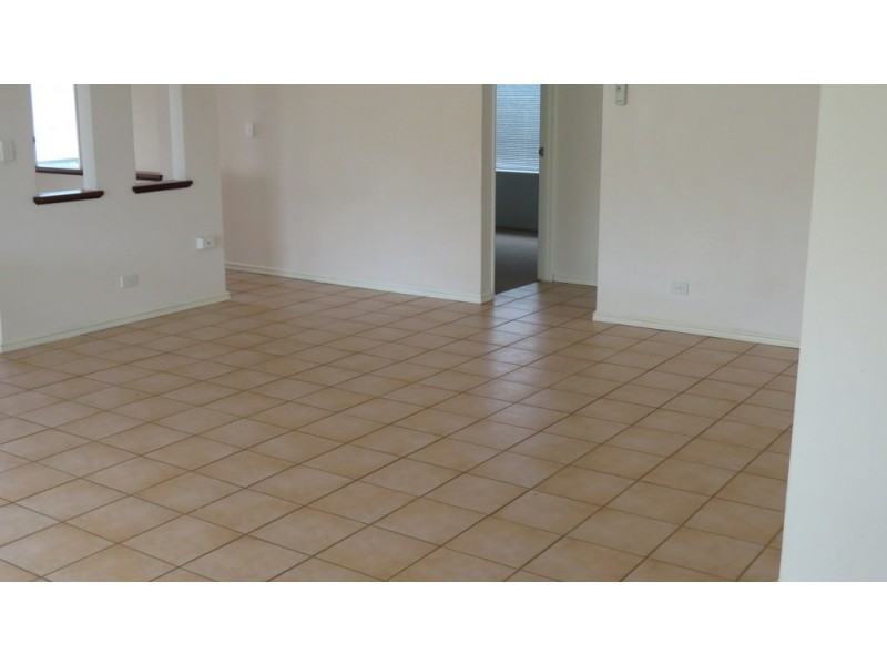 25 Straitsman Way, Currambine WA 6028