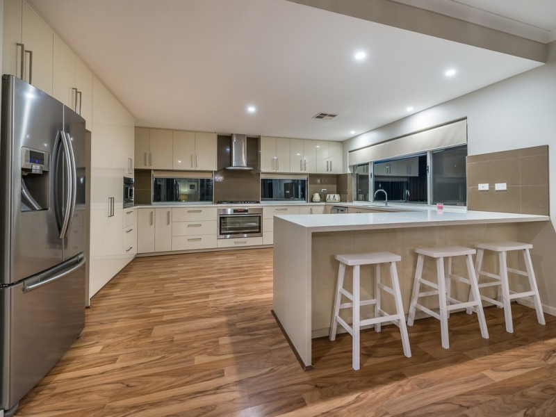 30 Wildwood Mews, Carramar WA 6031