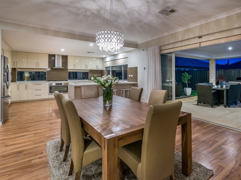 30 Wildwood Mews, Carramar WA 6031