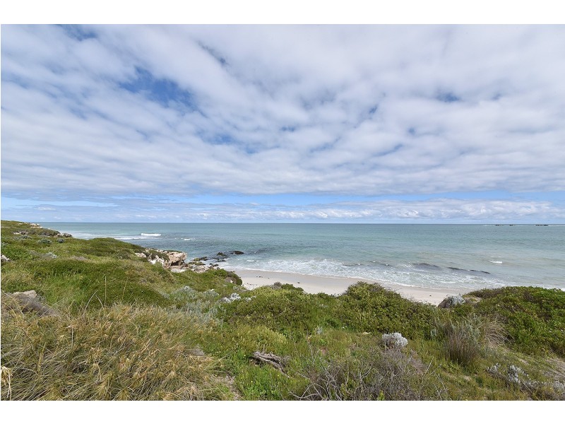 3 Cocoa Pass, Iluka WA 6028