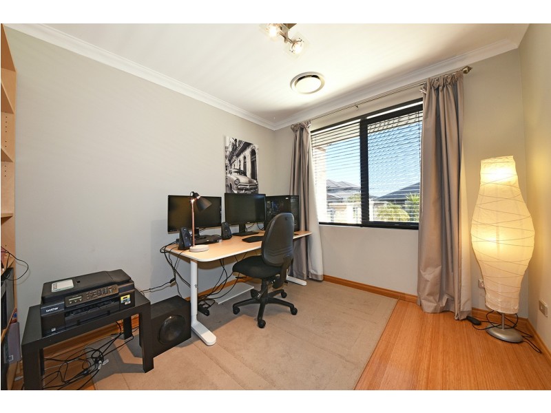 25 Labianca Vista, Carramar WA 6031