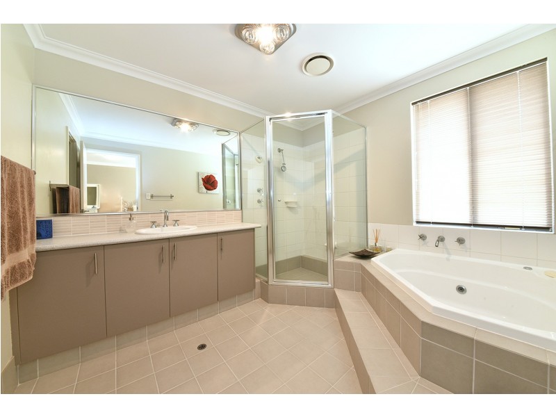 25 Labianca Vista, Carramar WA 6031