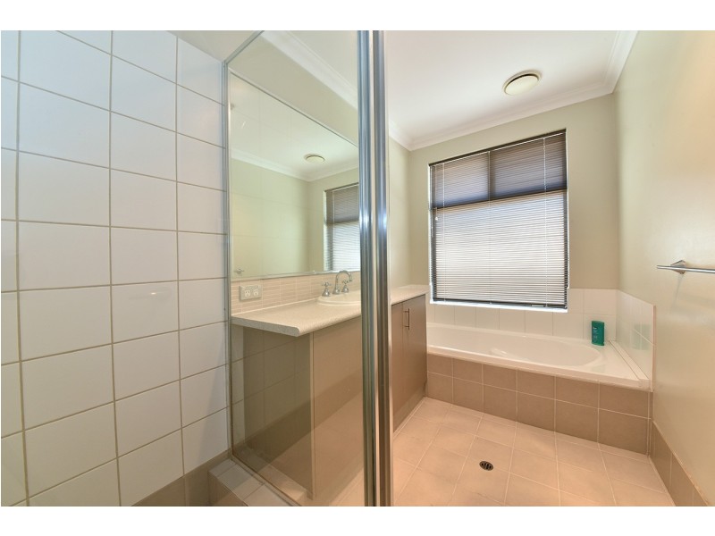 25 Labianca Vista, Carramar WA 6031