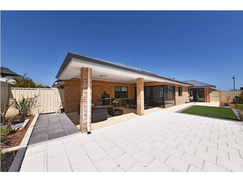 25 Labianca Vista, Carramar WA 6031