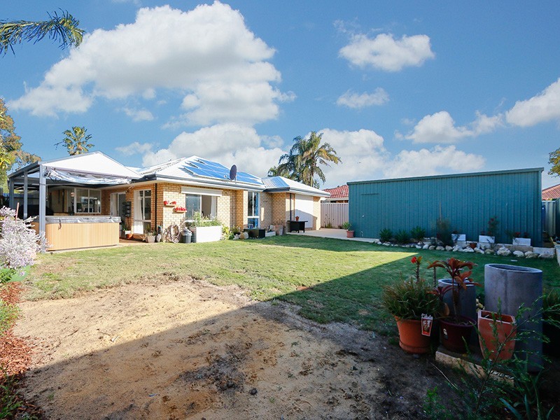 10 Lind Court, Quinns Rocks WA 6030