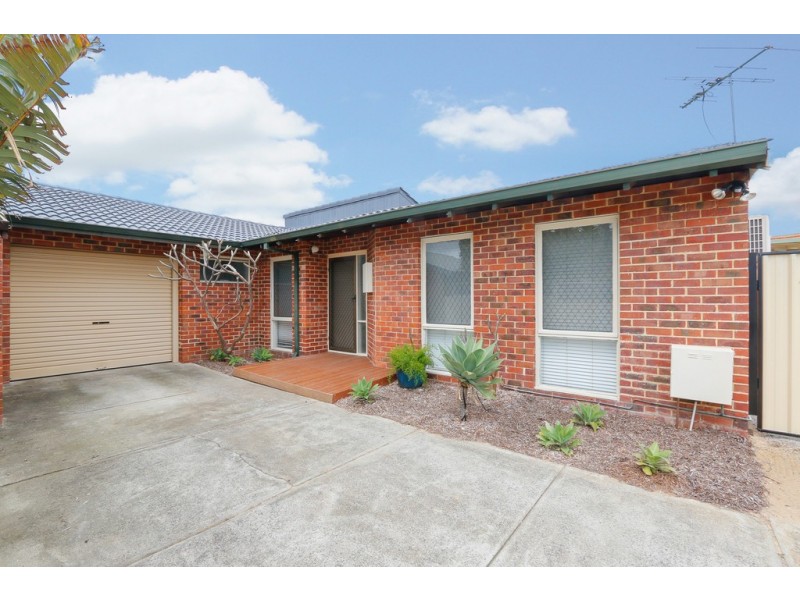 736b Beach Road, Hamersley WA 6022