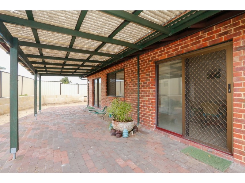 736b Beach Road, Hamersley WA 6022