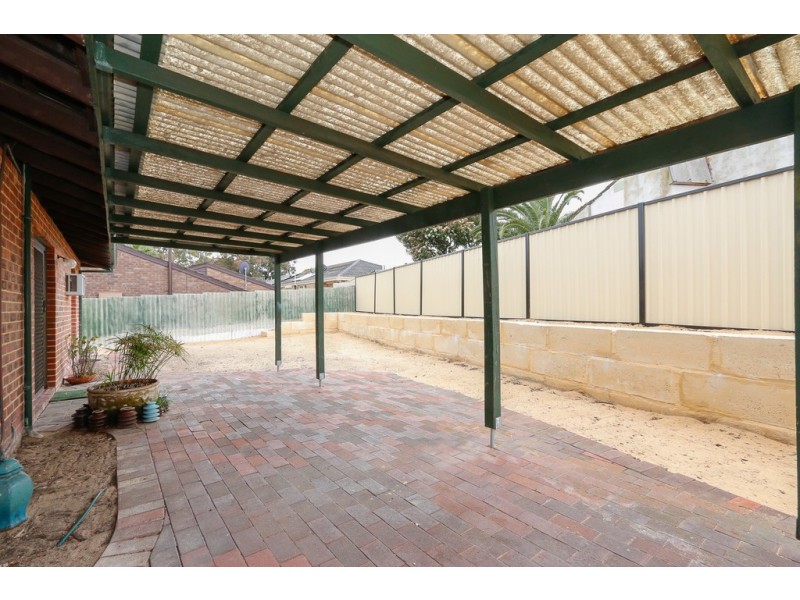 736b Beach Road, Hamersley WA 6022