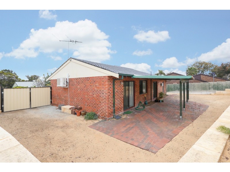 736b Beach Road, Hamersley WA 6022