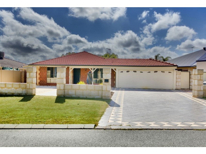 28 PALOMA LOOP, Marangaroo WA 6064