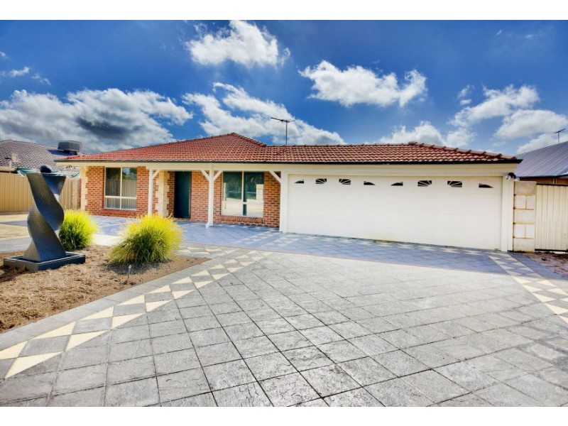 28 PALOMA LOOP, Marangaroo WA 6064