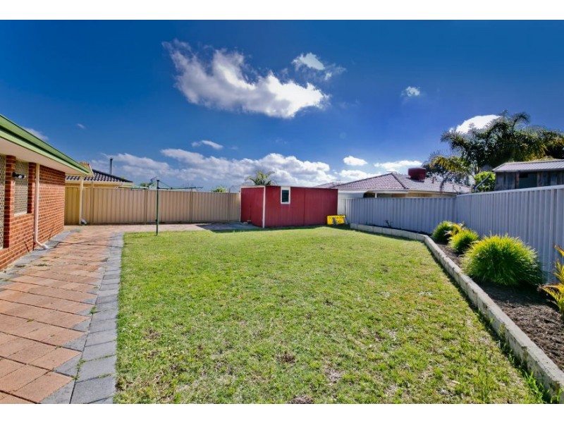 28 PALOMA LOOP, Marangaroo WA 6064