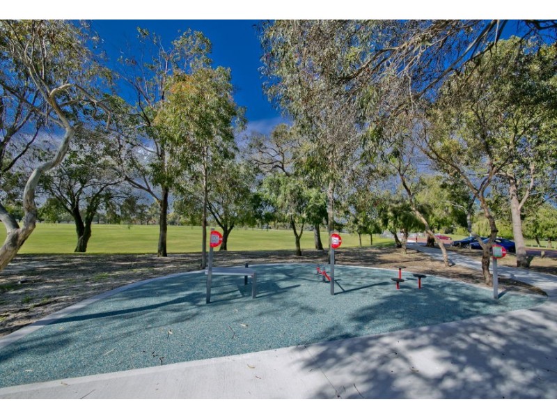 28 PALOMA LOOP, Marangaroo WA 6064