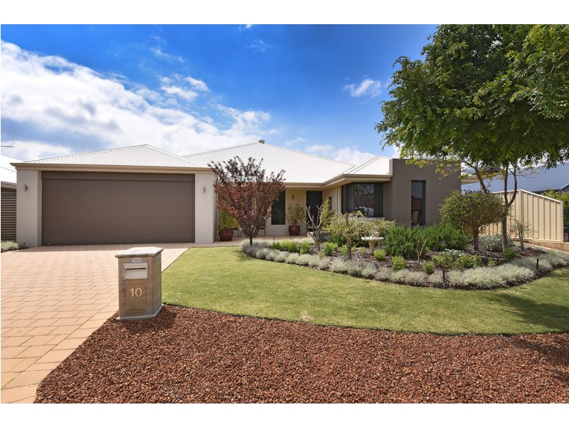 10 Coolidge Gardens, Tapping WA 6065