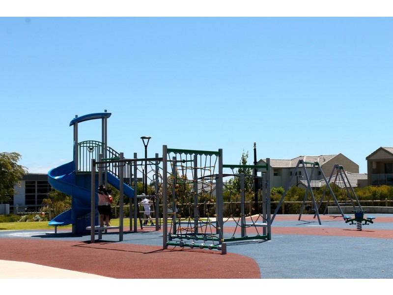 2 Guardian Loop, Currambine WA 6028