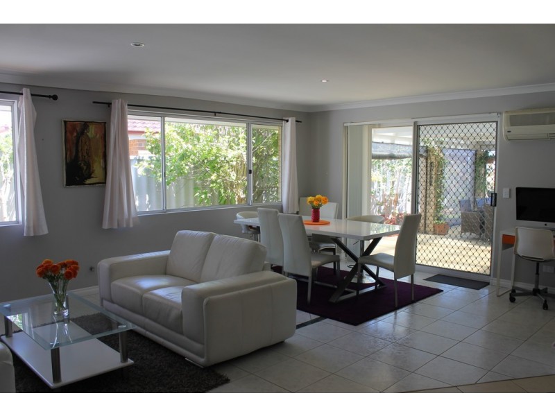 2 Guardian Loop, Currambine WA 6028