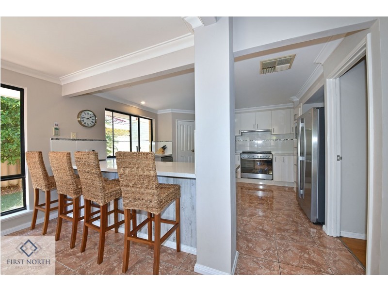 52 Golf Links Drive, Carramar WA 6031