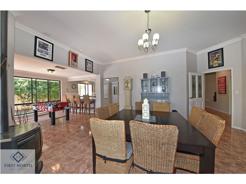 52 Golf Links Drive, Carramar WA 6031