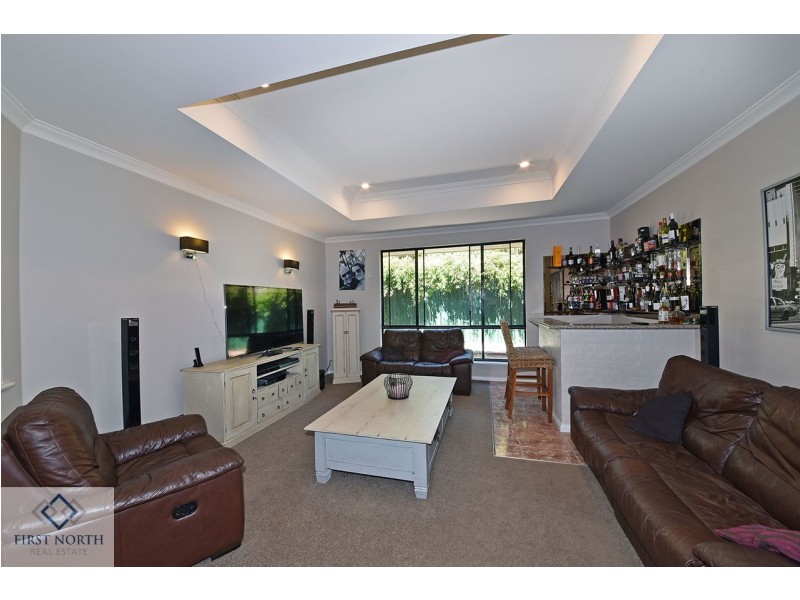 52 Golf Links Drive, Carramar WA 6031