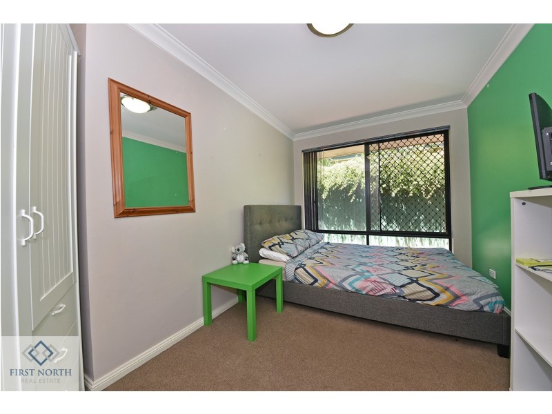 52 Golf Links Drive, Carramar WA 6031