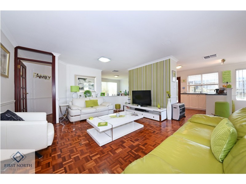 52 La Grange Loop, Currambine WA 6028