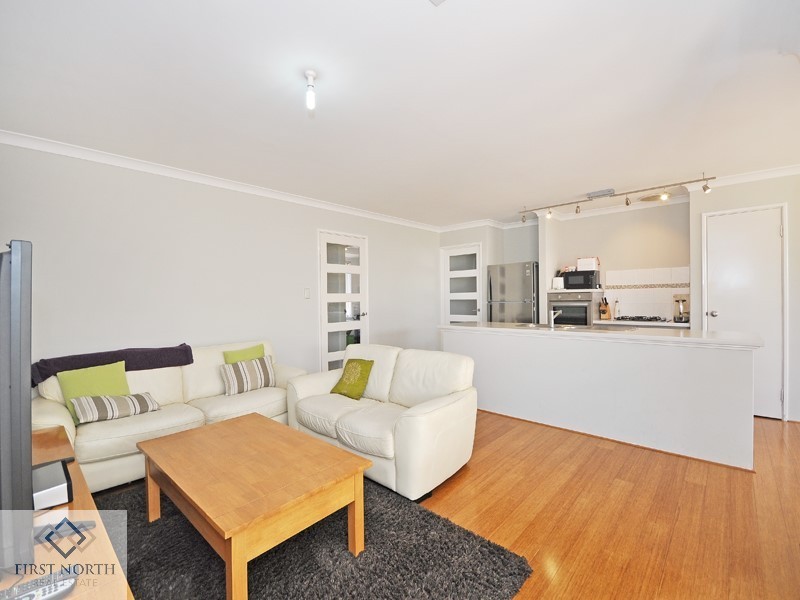 15 Crown Point Crescent, Butler WA 6036