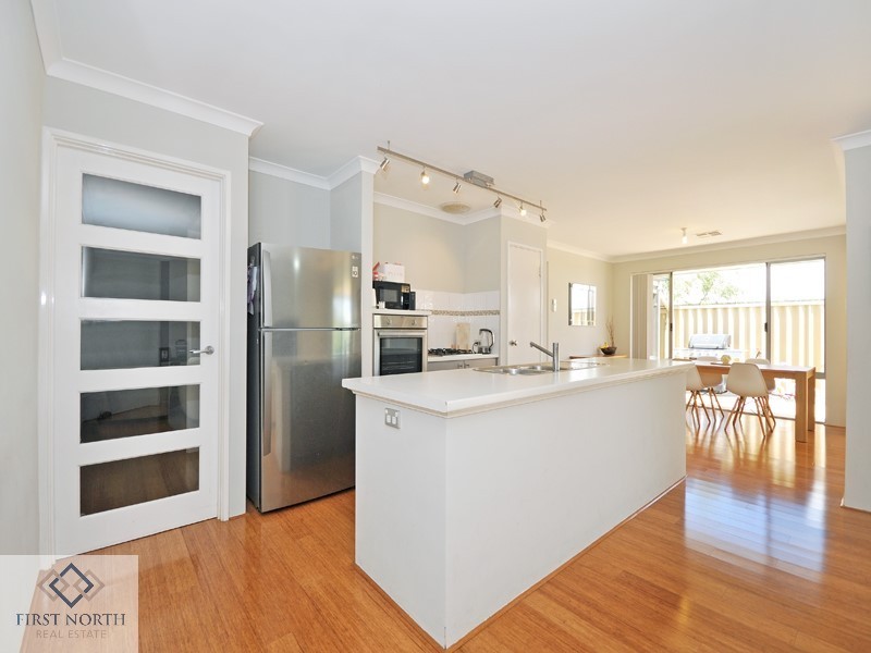 15 Crown Point Crescent, Butler WA 6036