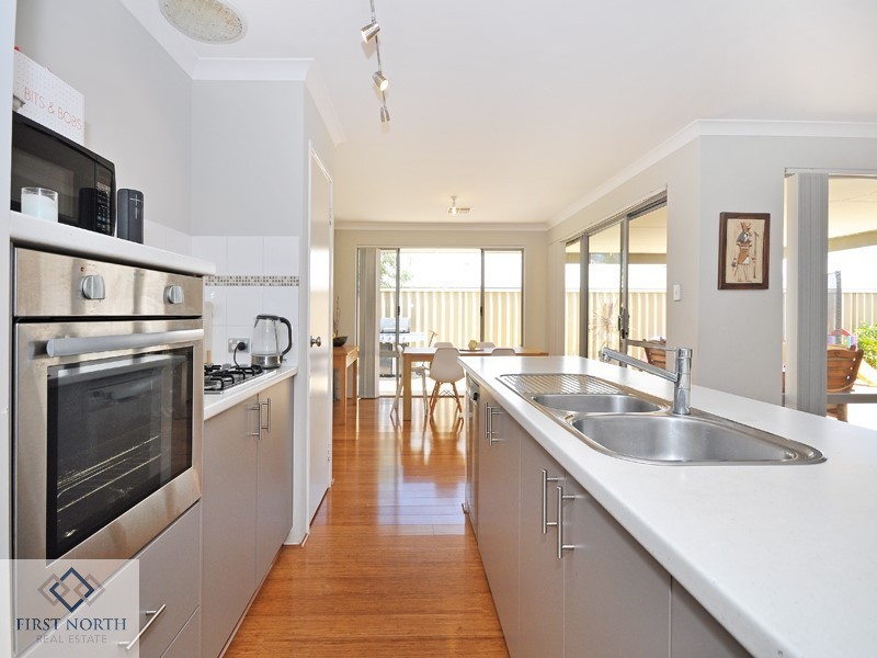 15 Crown Point Crescent, Butler WA 6036