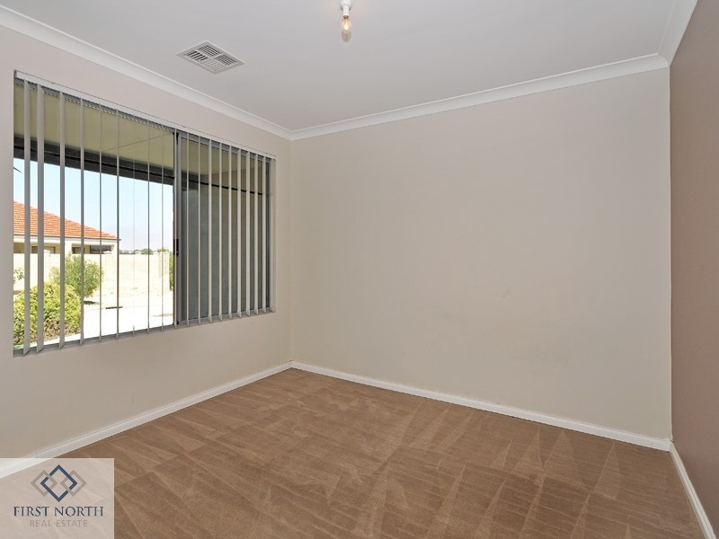 15 Crown Point Crescent, Butler WA 6036