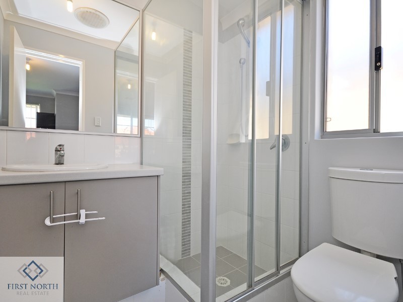 15 Crown Point Crescent, Butler WA 6036