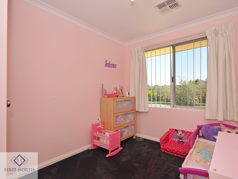 15 Crown Point Crescent, Butler WA 6036