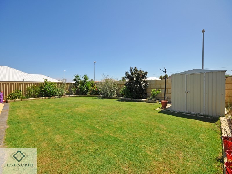 15 Crown Point Crescent, Butler WA 6036