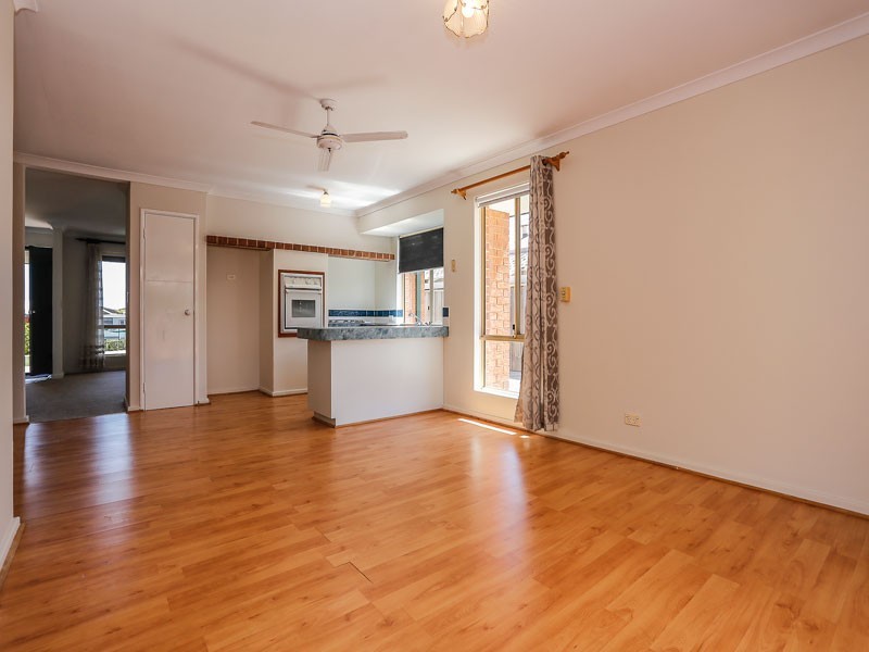 17 Highcliffe Rise, Currambine WA 6028