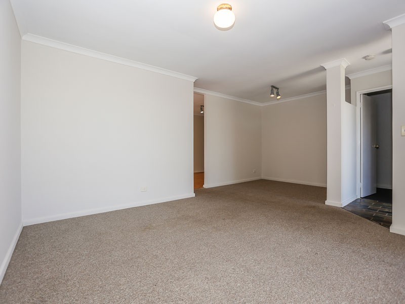 17 Highcliffe Rise, Currambine WA 6028