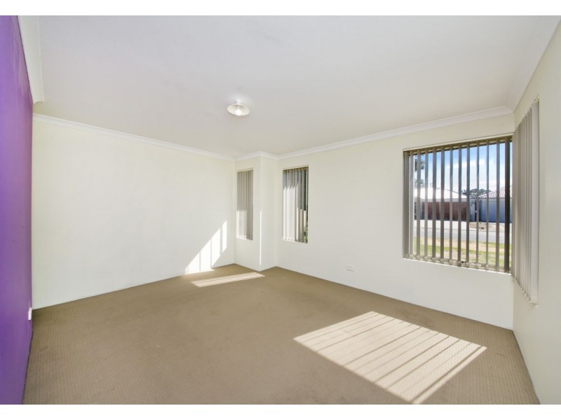 30 Arthur Road, Wattle Grove WA 6107