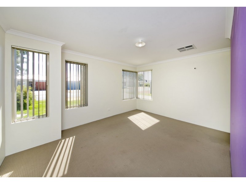 30 Arthur Road, Wattle Grove WA 6107