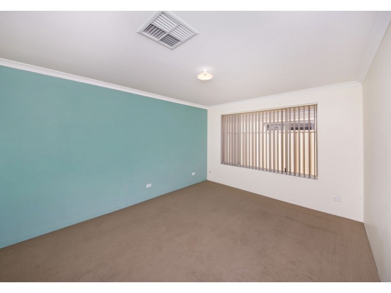 30 Arthur Road, Wattle Grove WA 6107