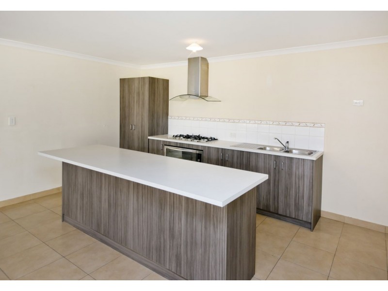 30 Arthur Road, Wattle Grove WA 6107