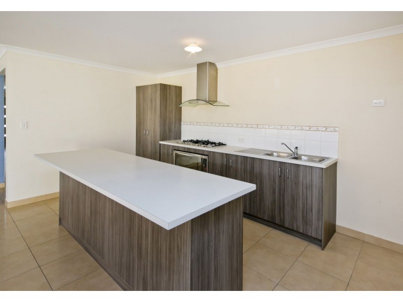 30 Arthur Road, Wattle Grove WA 6107