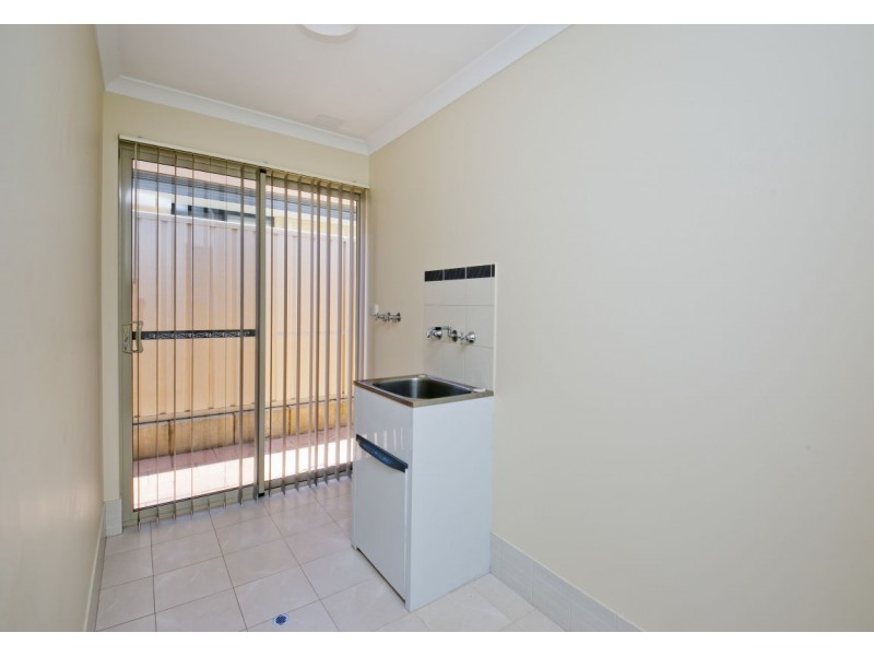 30 Arthur Road, Wattle Grove WA 6107