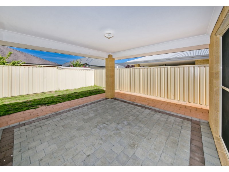 30 Arthur Road, Wattle Grove WA 6107