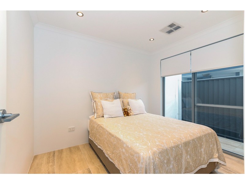 24 Marlinspike Boulevard, Jindalee WA 6036