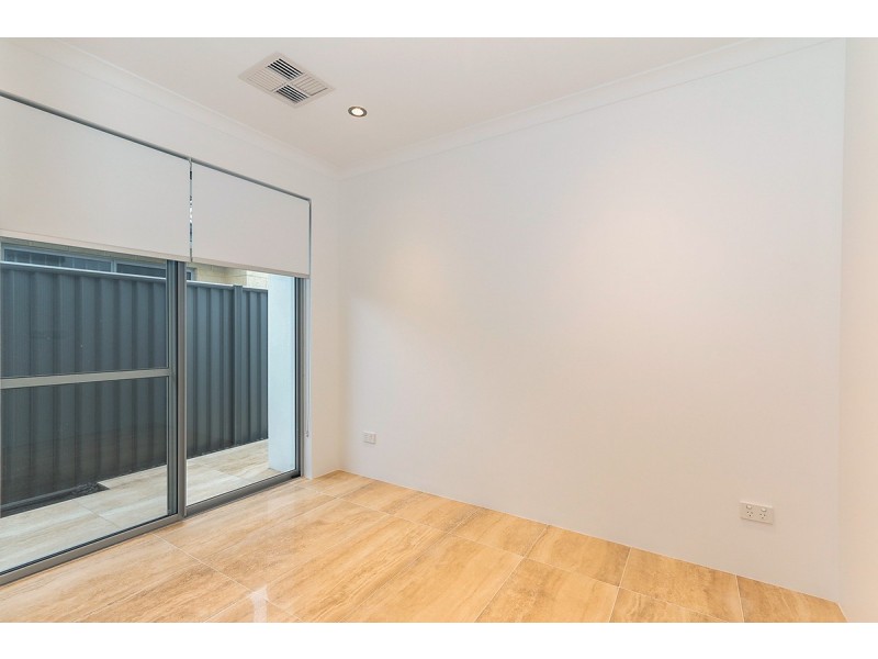 24 Marlinspike Boulevard, Jindalee WA 6036