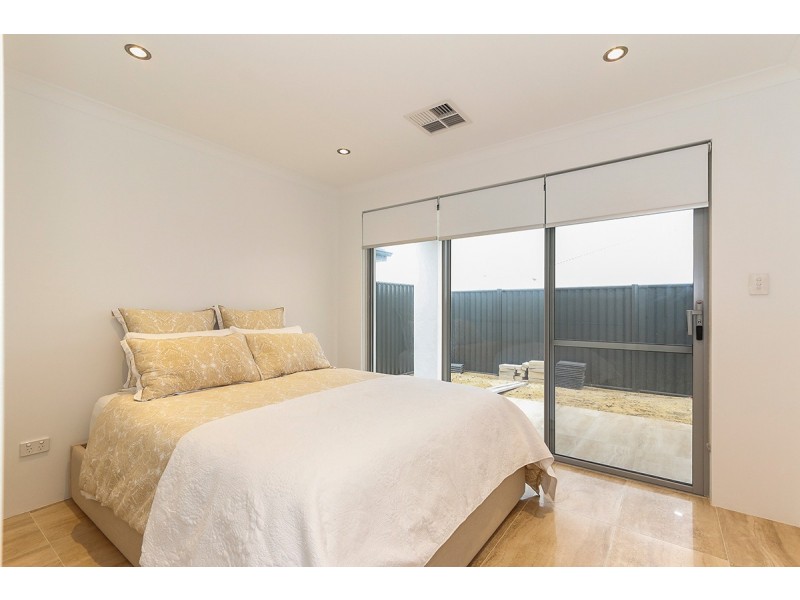 24 Marlinspike Boulevard, Jindalee WA 6036