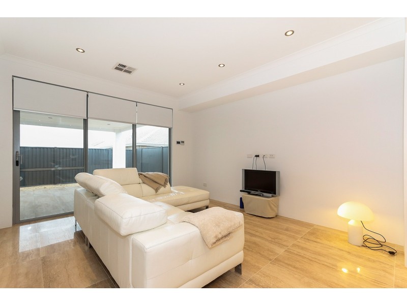 24 Marlinspike Boulevard, Jindalee WA 6036