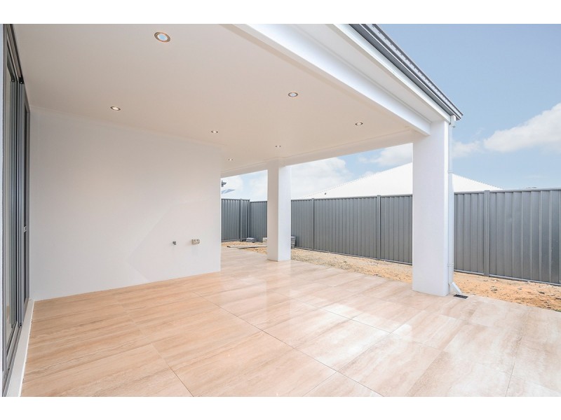 24 Marlinspike Boulevard, Jindalee WA 6036