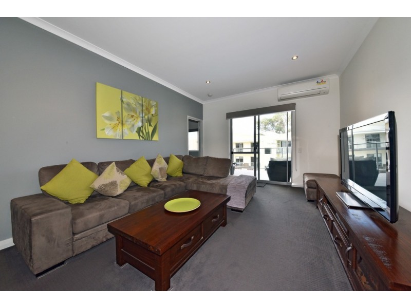 15/88 Lakeside Drive, Joondalup WA 6027