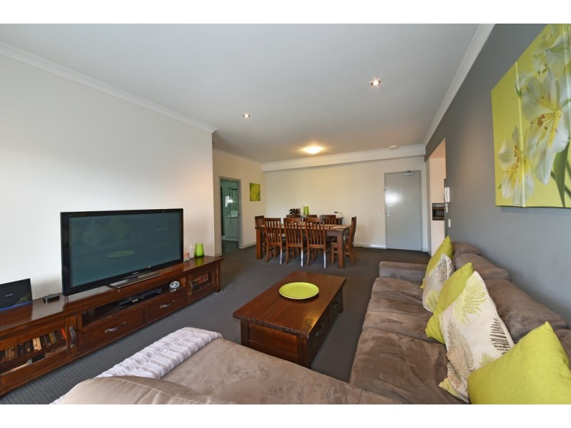 15/88 Lakeside Drive, Joondalup WA 6027