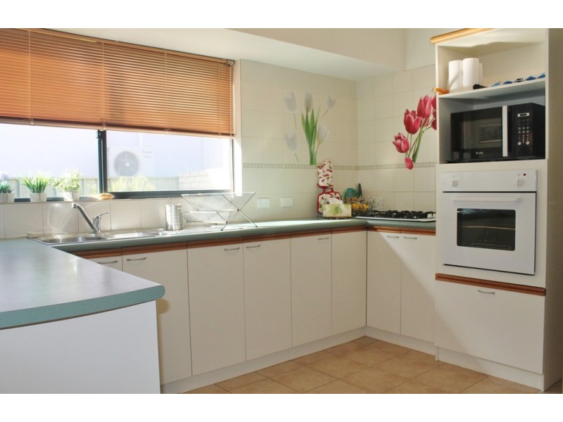 413 Kingsway, Landsdale WA 6065