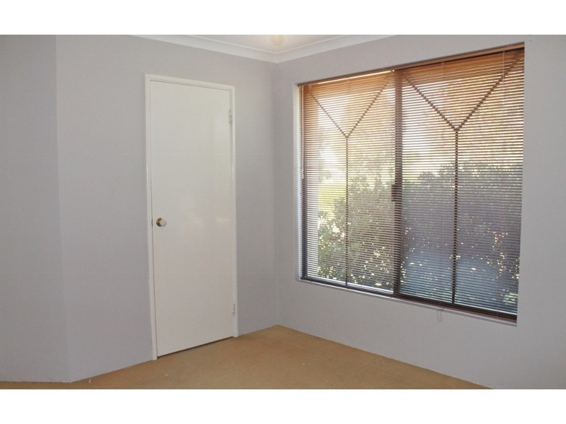 413 Kingsway, Landsdale WA 6065